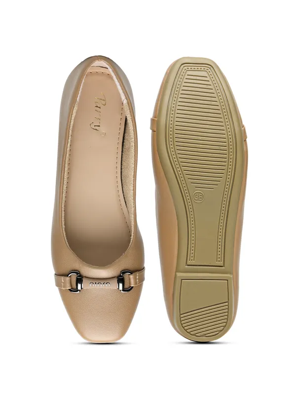 The_Horsebit_Detail_Ballet_Flat