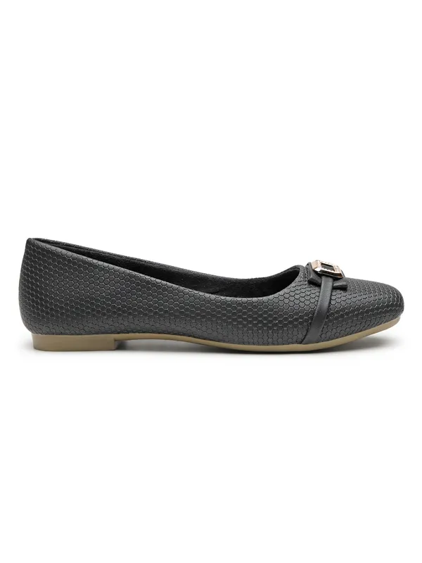The_Textured_Buckle_Ballet_Flat