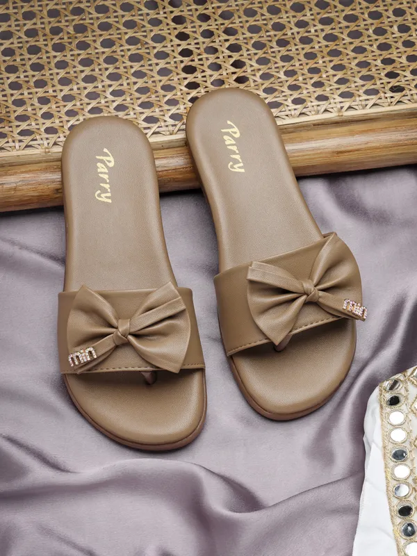 The_Bow_Slide_Sandal