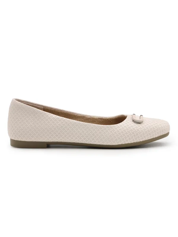 The_Laser-Cut_Classic_Ballet_Flat