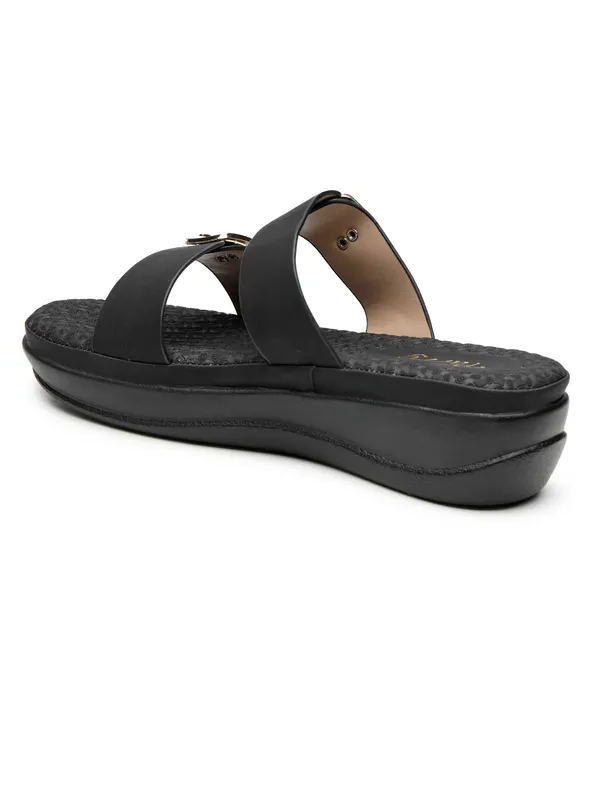 The_Ultimate_Dual-Strap_Wedge