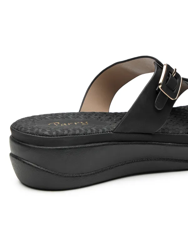 The_Ultimate_Dual-Strap_Wedge
