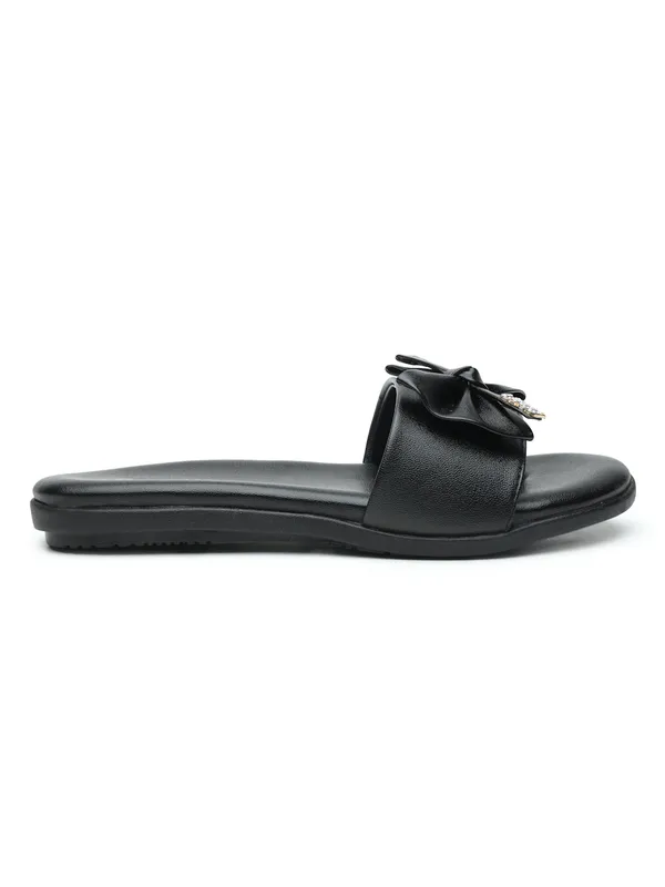 The_Bow_Slide_Sandal