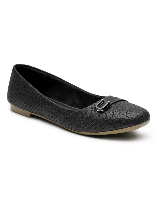 The_Laser-Cut_Classic_Ballet_Flat