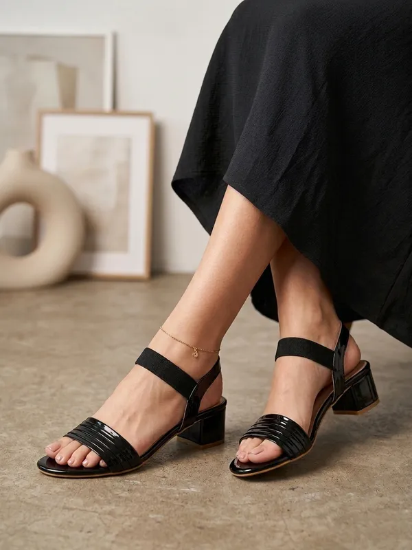 The_Textured_Multi-Strap_Block_Heels