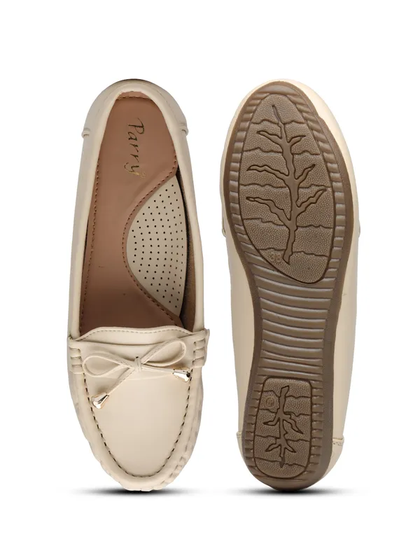 The_Bow-Accent_Casual_Loafer