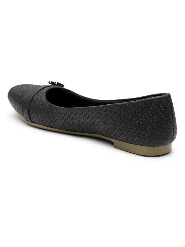 The_Laser-Cut_Classic_Ballet_Flat