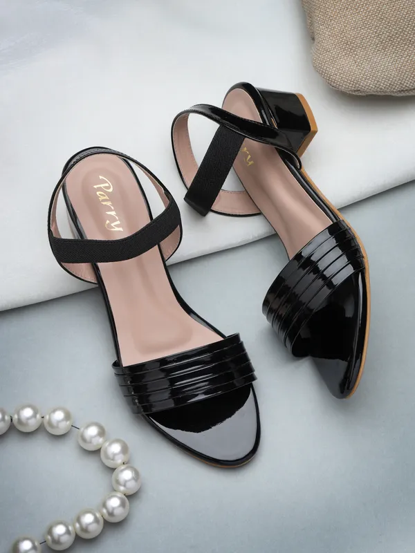 The_Textured_Multi-Strap_Block_Heels