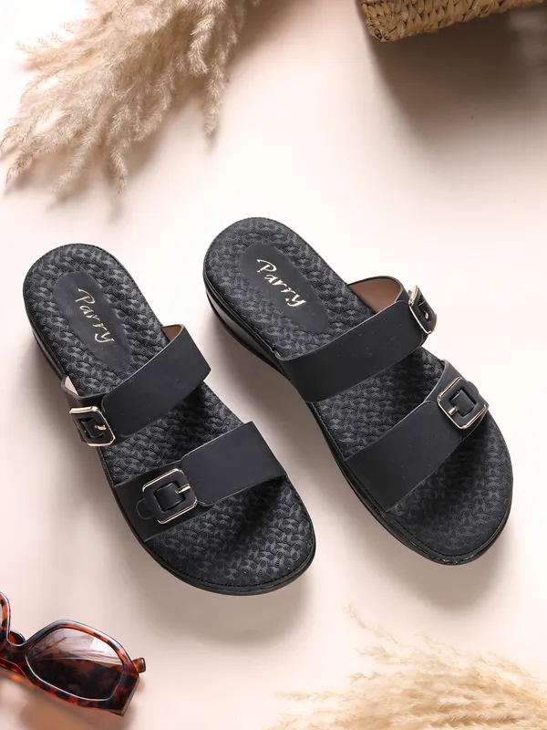 The_Ultimate_Dual-Strap_Wedge