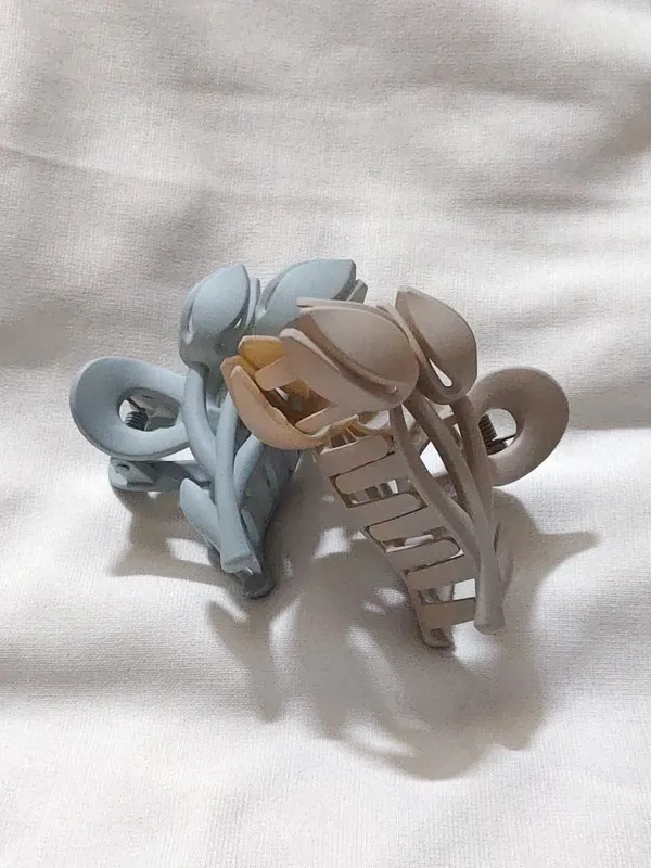 Pastel_Floral_And_Slotted_Hair_Claw_Clips_Set_Pack_Of_3