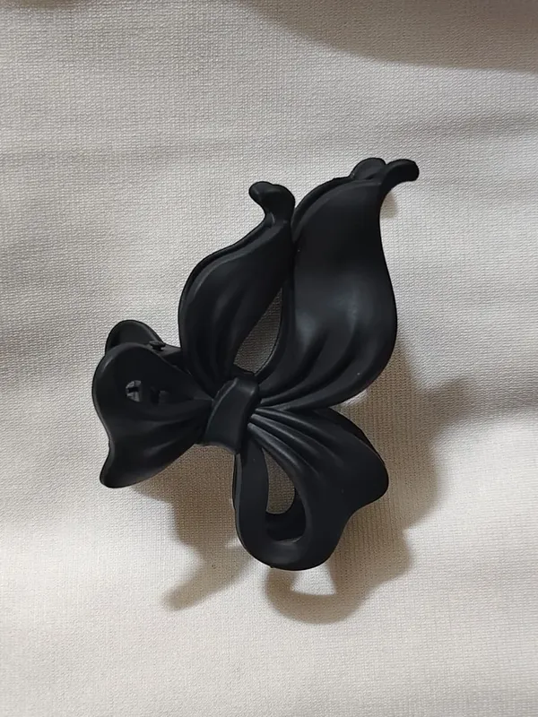 Black_Butterfly_Hair_Claw_Clip_for_Women_Pack_Of_4