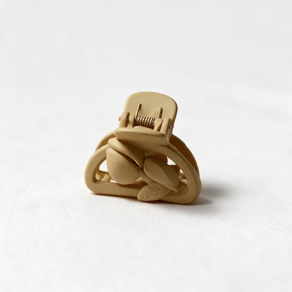 Tan_Geometric_Hair_Claw_Clip_Pack_Of_8