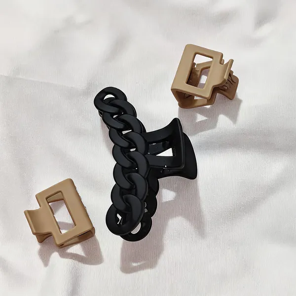 Black_And_Beige_Hair_Claw_Clips_Set_for_Women_Pack_Of_3