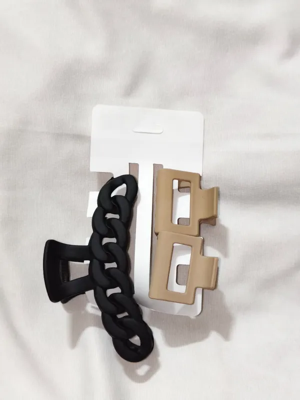 Black_And_Beige_Hair_Claw_Clips_Set_Pack_Of_3
