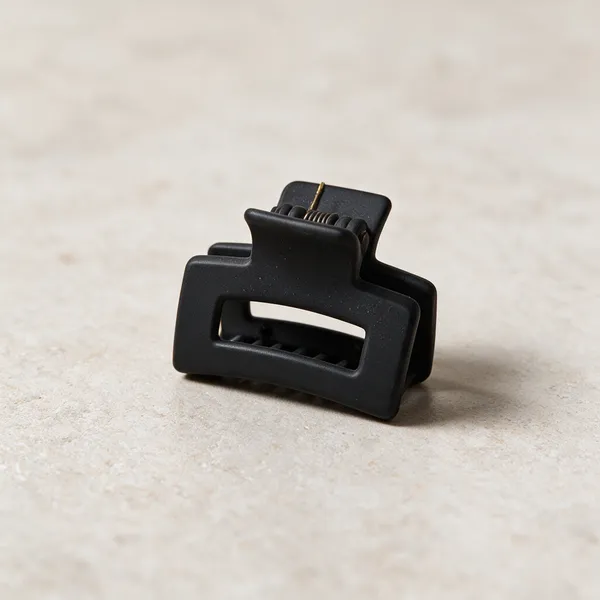 Black_Plastic_Hair_Claw_Clip_for_Women_Pack_Of_11