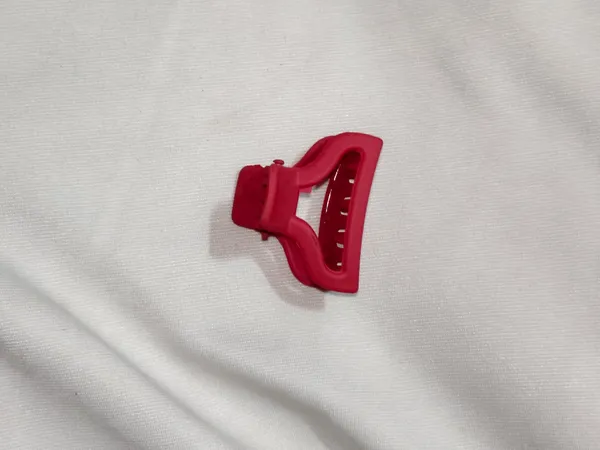 Red_Plastic_Claw_Hair_Clip_Pack_Of_11