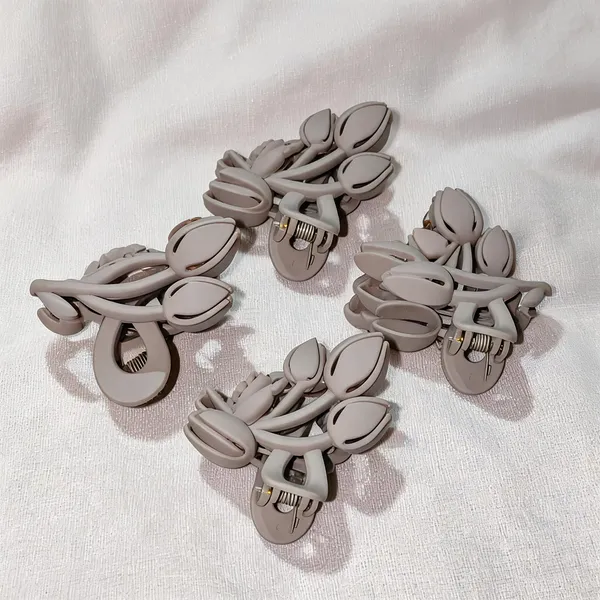 Beige_Floral_Hair_Claw_Clip_for_Women_Pack_Of_4