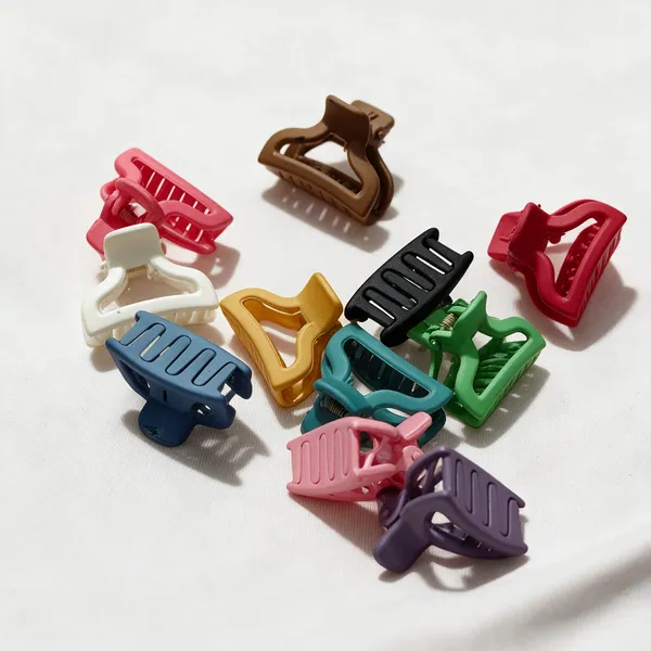 Multicolor_Plastic_Claw_Hair_Clips_Set_for_Women_Pack_Of_2