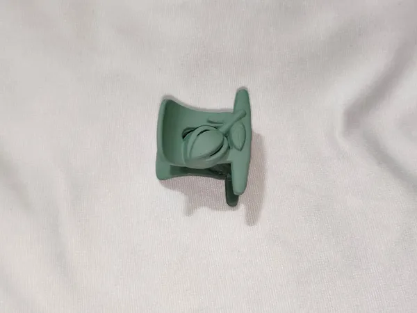 Green_Plastic_Hair_Claw_Clip_for_Women_Pack_Of_8