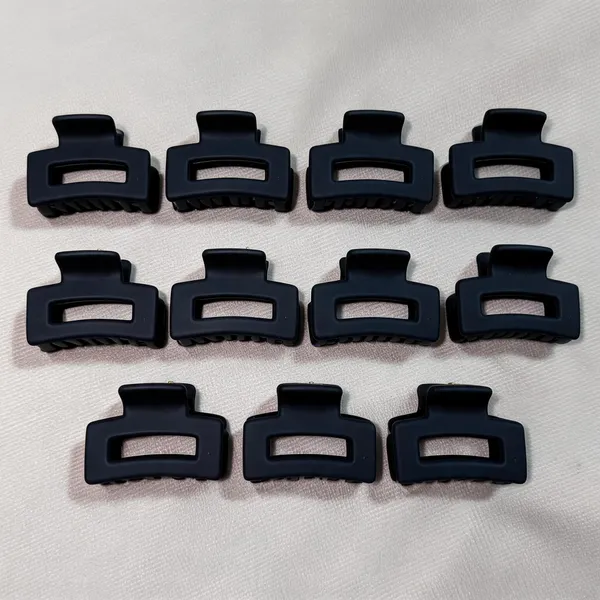 Black_Rectangular_Hair_Claw_Clip_Pack_Of_11