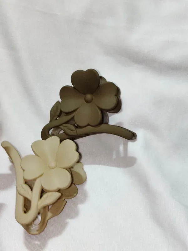 Beige_And_Brown_Floral_Hair_Claw_Clips_Pack_Of_3