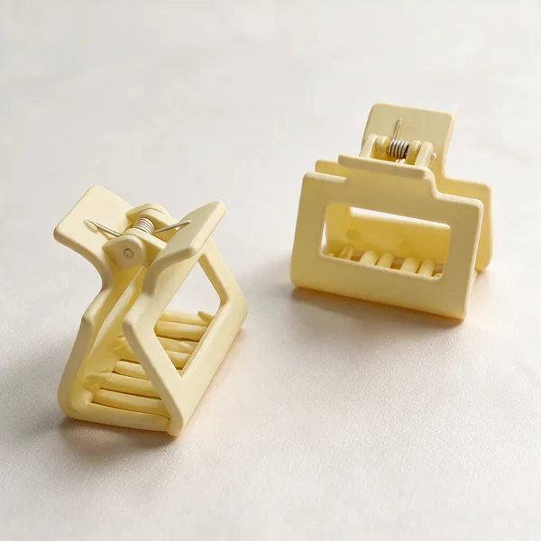 Beige_Geometric_Hair_Claw_Clips_Set_for_Women_Pack_Of_9