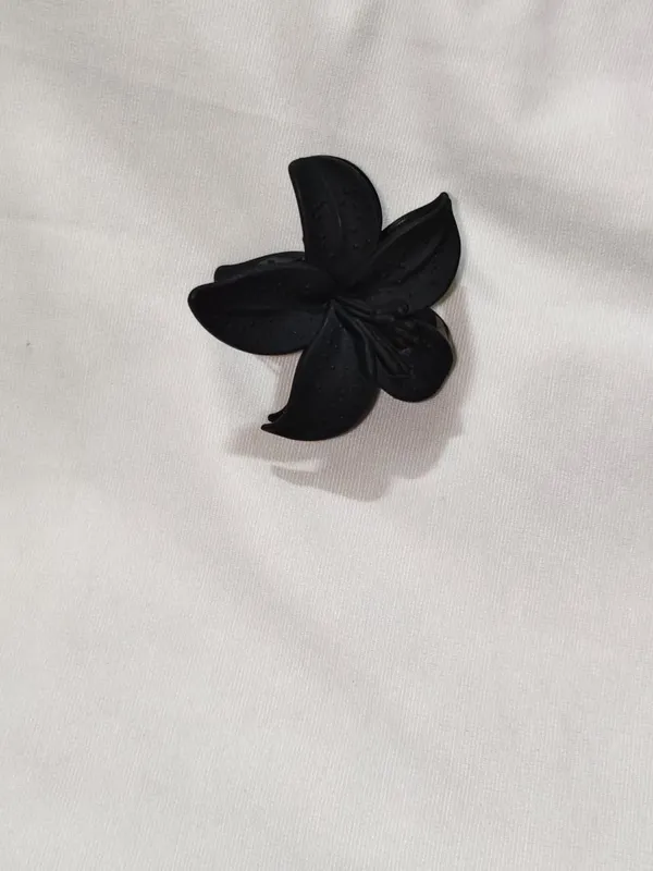 Black_Flower_Hair_Clip_Pack_Of_4