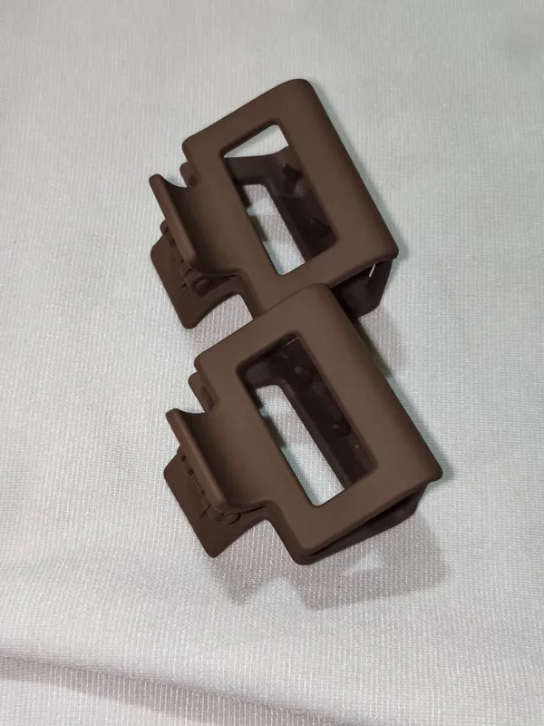 Brown_Plastic_Rectangular_Claw_Hair_Clips_for_Women_Pack_Of_9