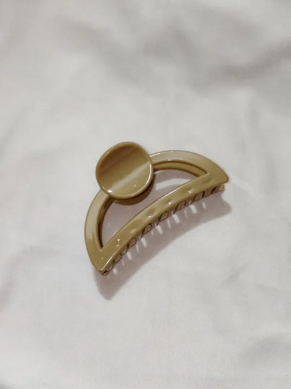 Beige_Hair_Claw_Clip_for_Women_Pack_Of_4