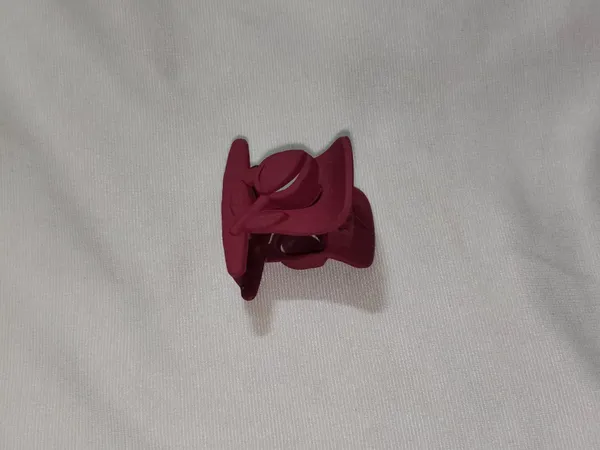 Maroon_Plastic_Hair_Claw_Clip_Pack_Of_8