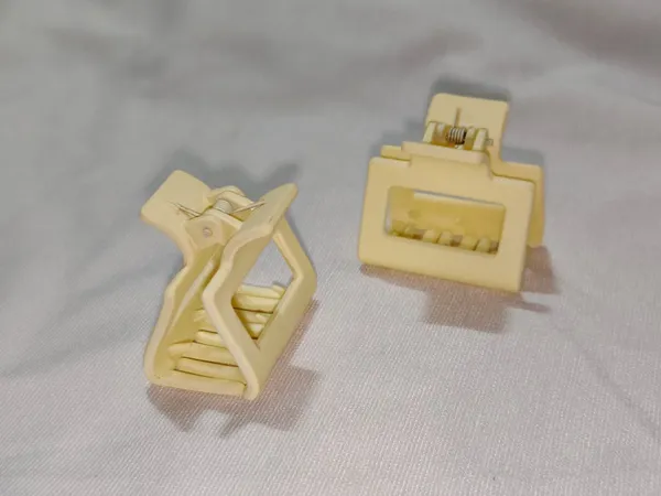 Beige_Geometric_Hair_Claw_Clips_Set_for_Women_Pack_Of_9