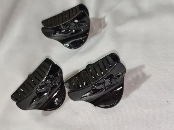 Black_Floral_Hair_Claw_Clips_Set_Pack_Of_3