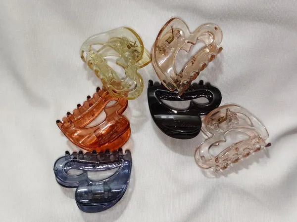 Assorted_Translucent_Hair_Claw_Clips_Set_Pack_Of_6