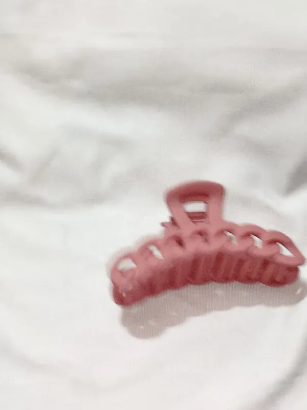 Pink_Chain_Link_Hair_Claw_Clip_Pack_Of_4