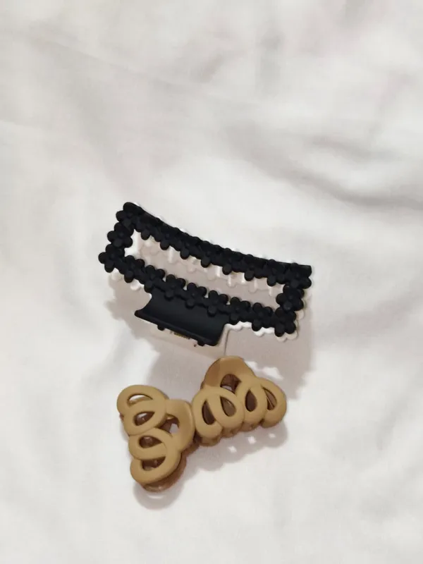Black_White_And_Brown_Decorative_Hair_Clip_Set_Pack_Of_3