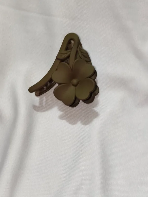 Brown_Flower_Shaped_Hair_Clip_Pack_Of_4