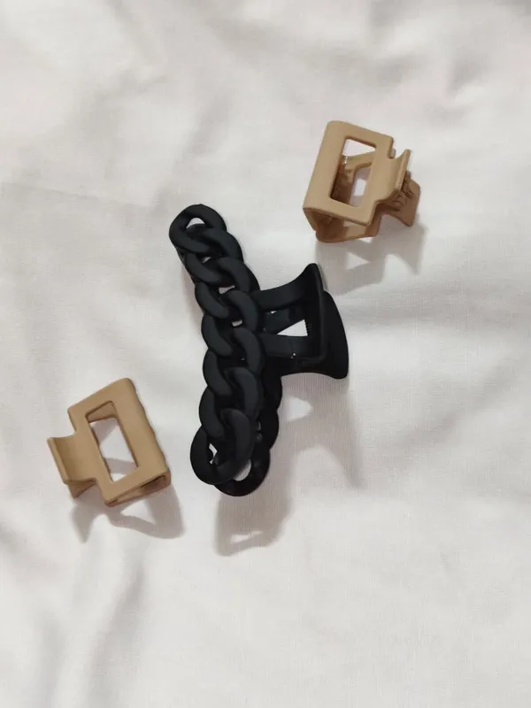 Black_And_Beige_Hair_Claw_Clips_Set_for_Women_Pack_Of_3