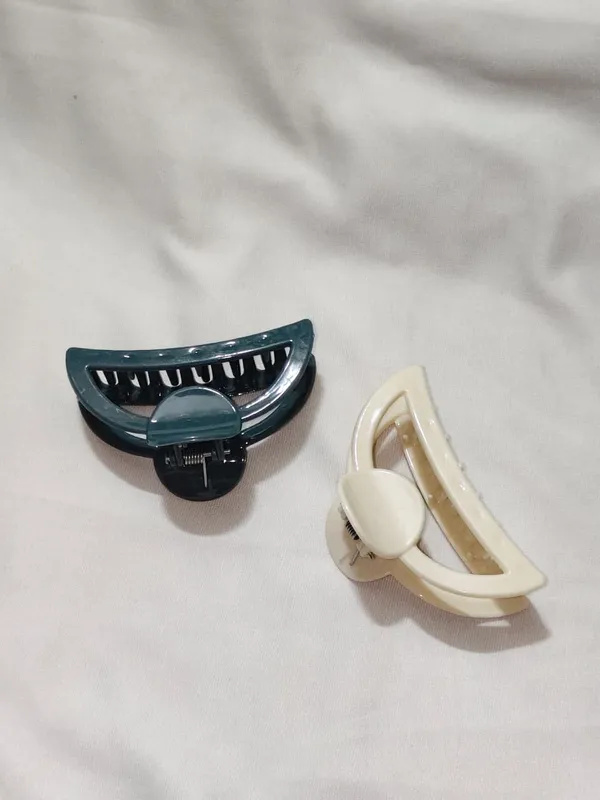 Cream_And_Teal_Geometric_Hair_Claw_Clips_Set_Pack_Of_3