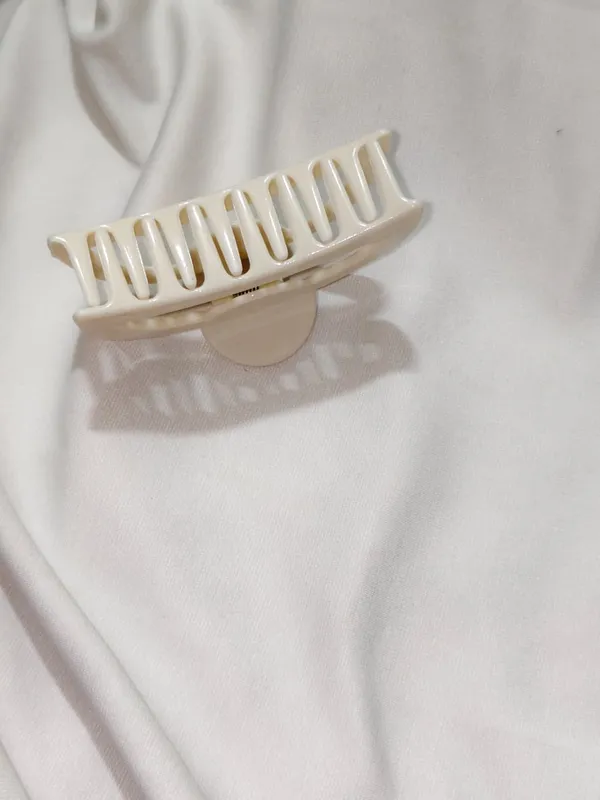 Cream_Curved_Claw_Hair_Clip_Pack_Of_4