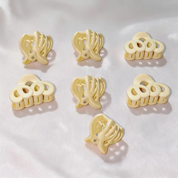 Cream_Plastic_Claw_Hair_Clips_Set_Pack_Of_9