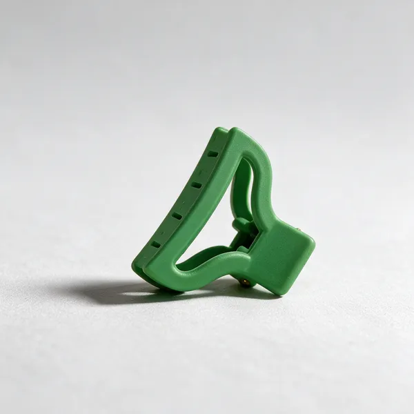 Green_Plastic_Triangular_Plant_Support_Clip_Pack_Of_11