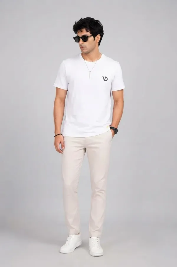 Mens_Round_Neck_T-Shirt_With_Vd_Embroidery