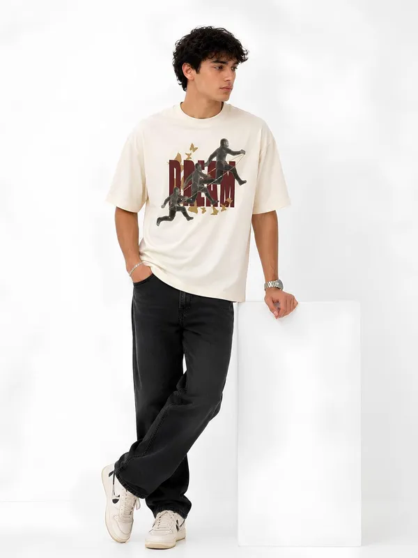 Off_White_Cotton_Oversized_Graphic_T-Shirt_For_Men