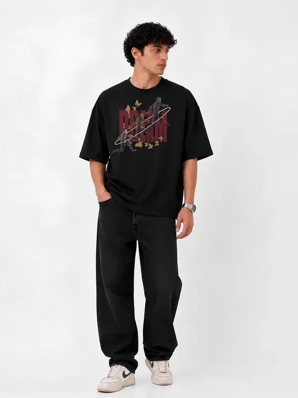Black_Cotton_Oversized_Graphic_T-Shirt_For_Men