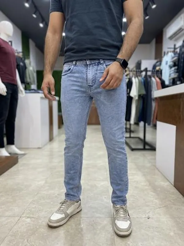 MEN_JEANS_ANKLE_FIT