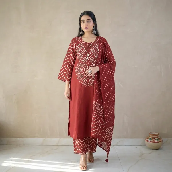 Maroon_Cotton_Bandhani_Kurta_With_Dupatta_For_Women