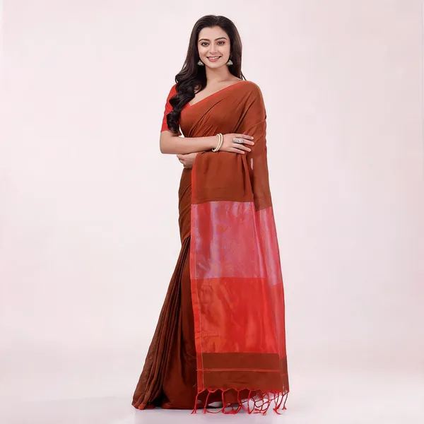 Brown_Metallic_Cotton_Blend_Handloom_Organza_Saree_For_Women