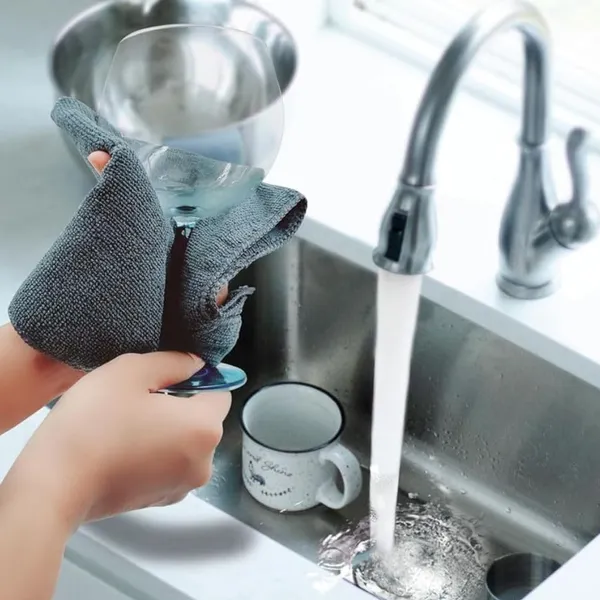 Multicolor_Microfiber_240_Gsm_Absorbent_Kitchen_Cleaning_Cloth_Set_Of_3