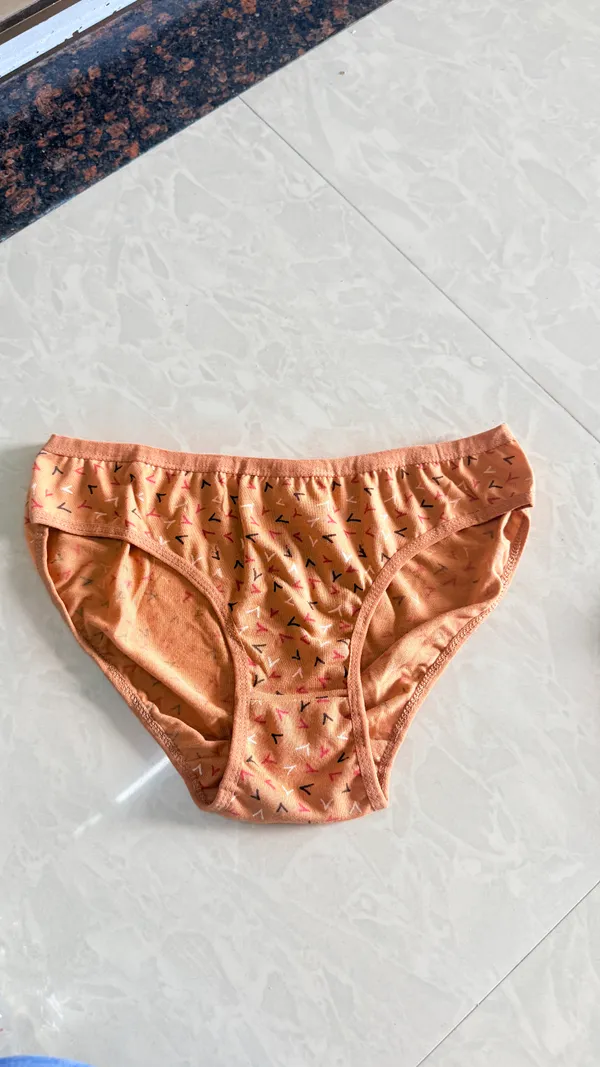 Peach_Printed_Brief_Panty_for_Women