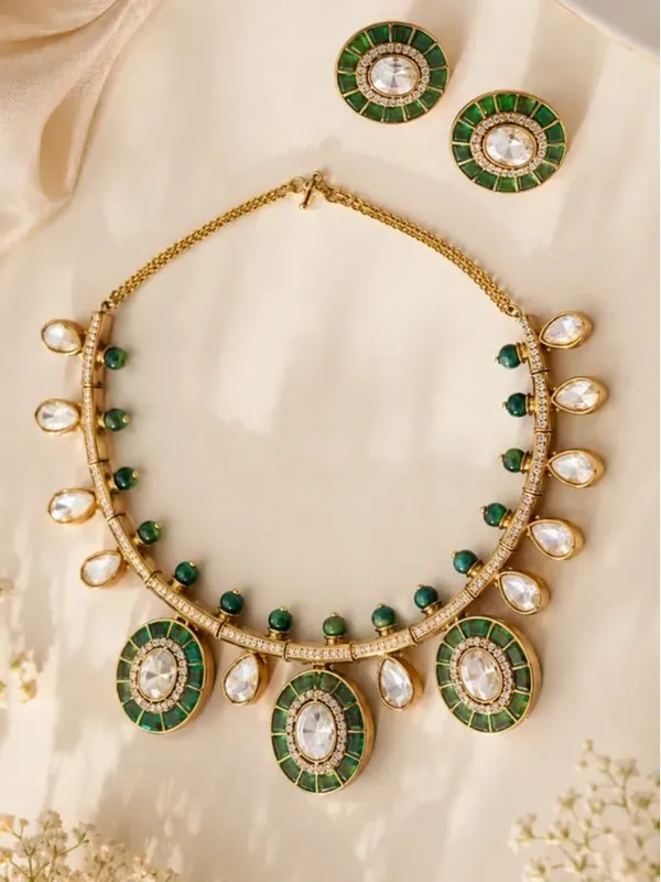 Antique_Gold-Tone_Green_Stone_Floral_Necklace_Set_For_Women